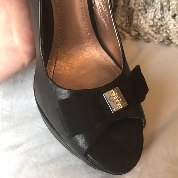 BCBG generation black heels - Picture 2 of 4